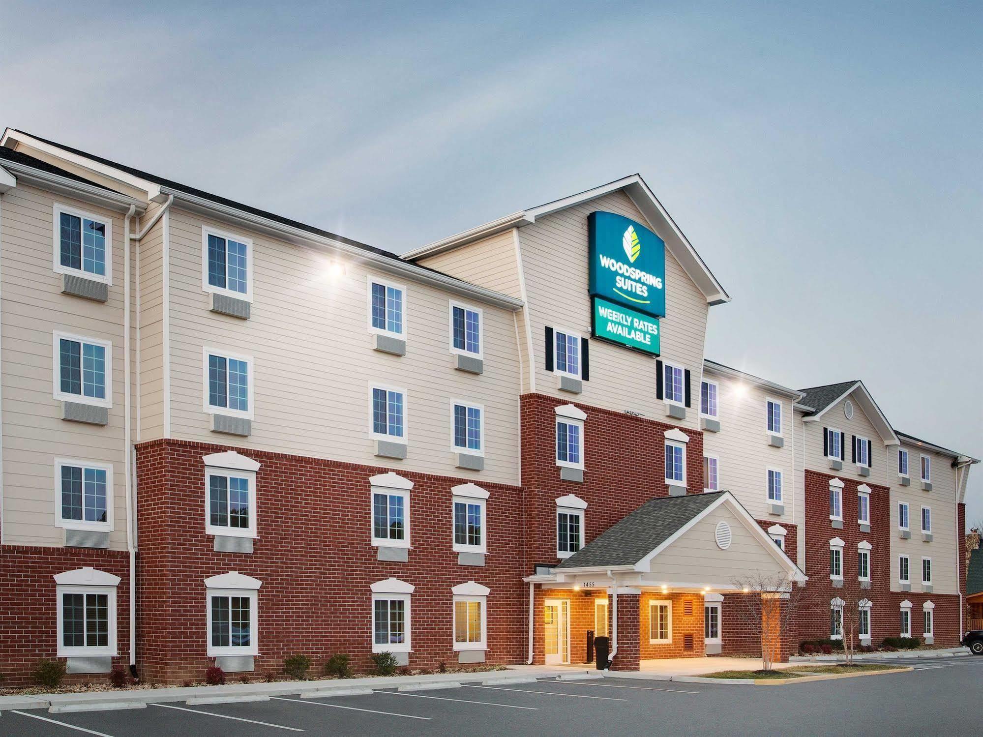 Woodspring Suites Fredericksburg Eksteriør billede